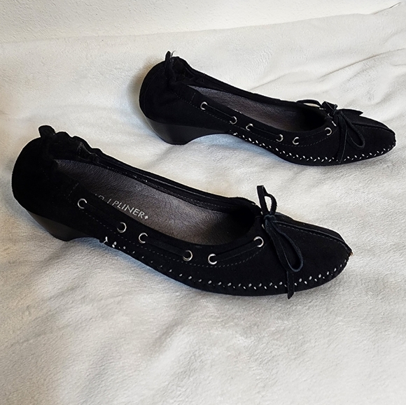 Donald J. Pliner Polly Black Suede Ballet Slip On Designer Luxury Low Heels - Picture 3 of 14